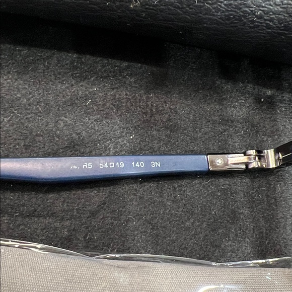 Used Ray-Ban Black Sunglasses with Case and Cloth - Picture 3 of 5